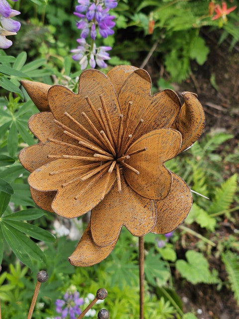Lyra Flower Stake (NEW) PRE-ORDER For Mid August Delivery