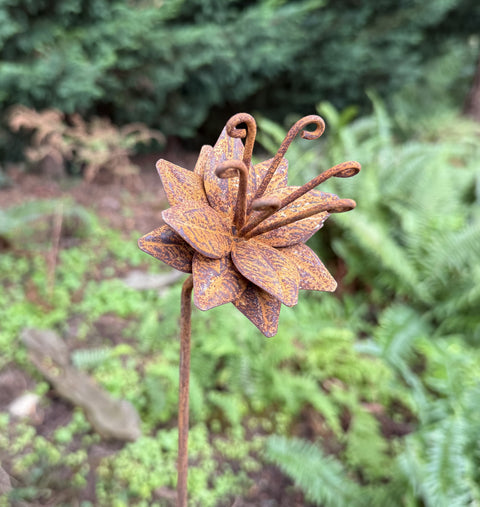 Marigold Flower Stake F070